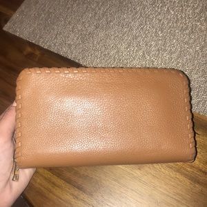 Tory Burch Bags - Tory Burch Wallet Tory Burch Bags - Tory Burch Wallet